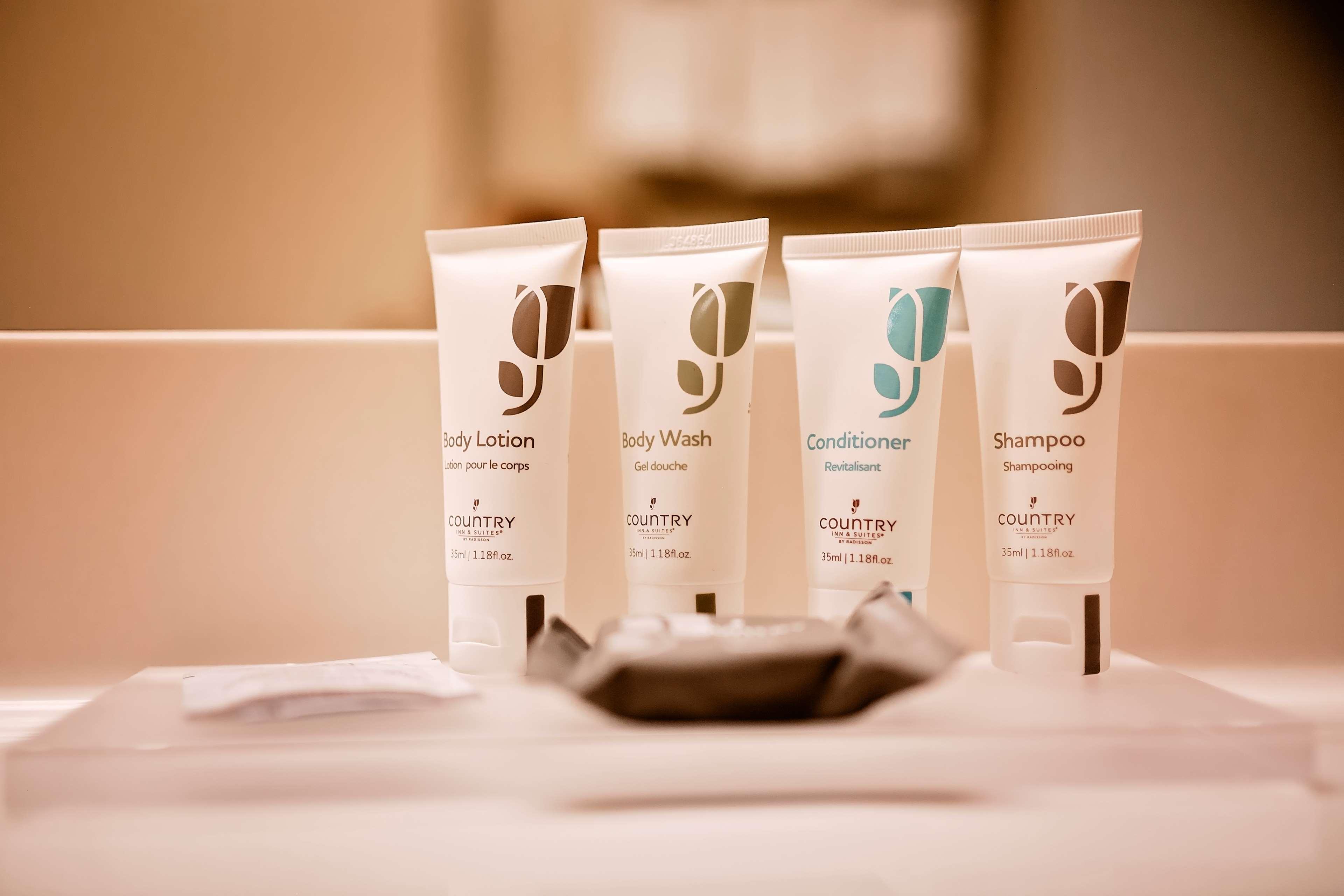 Travelodge Suites By Wyndham Regina - Eastgate Bay Zewnętrze zdjęcie