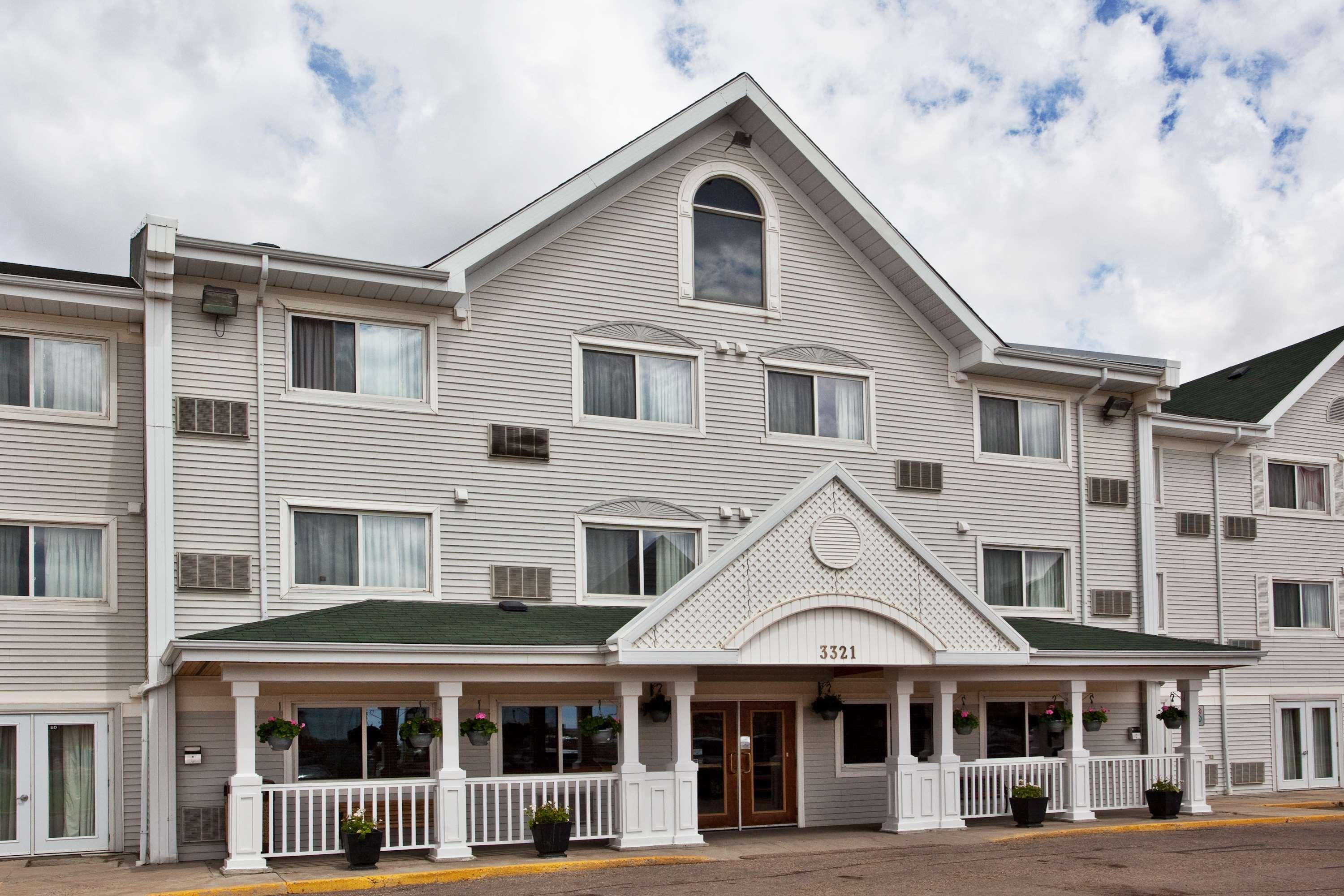 Travelodge Suites By Wyndham Regina - Eastgate Bay Zewnętrze zdjęcie